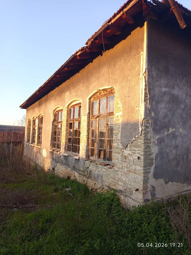 Продава КЪЩА в област Велико Търново, с. Пушево - 260 кв.м / 73 000 € » 142 775.59 лв., БМ РИЪЛТИ