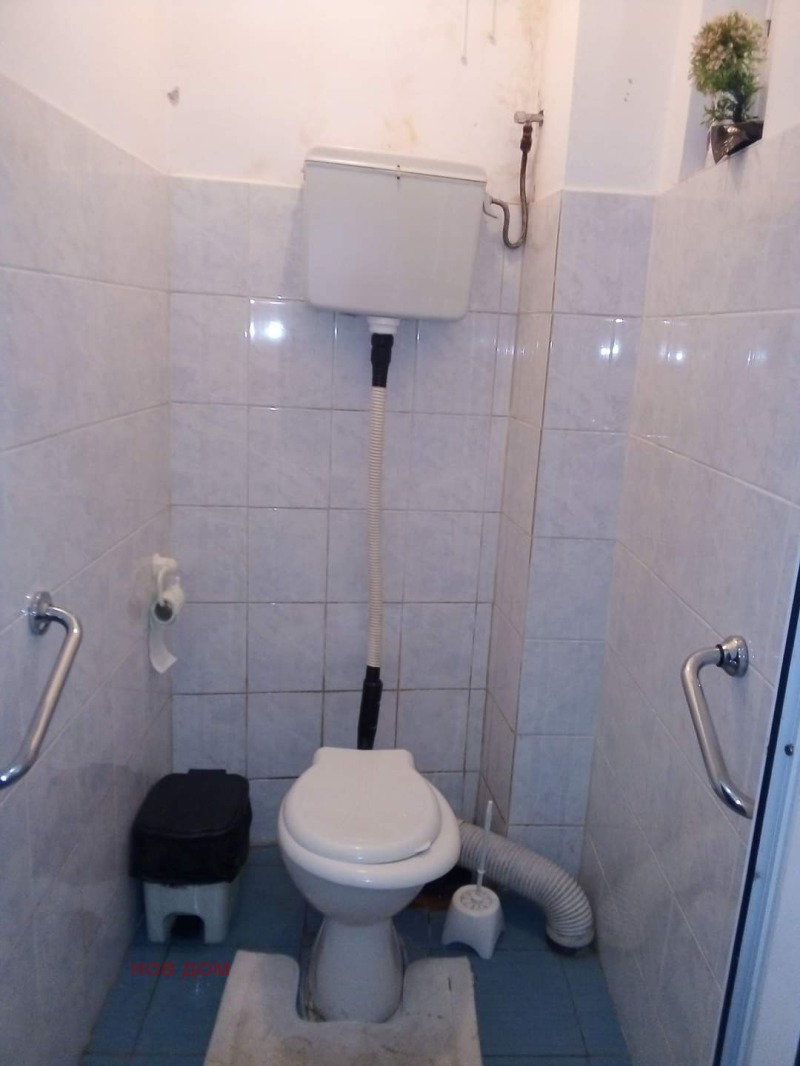 Продава ЕТАЖ ОТ КЪЩА, гр. Враца, Център, снимка 4 - Етаж от къща - 52430024