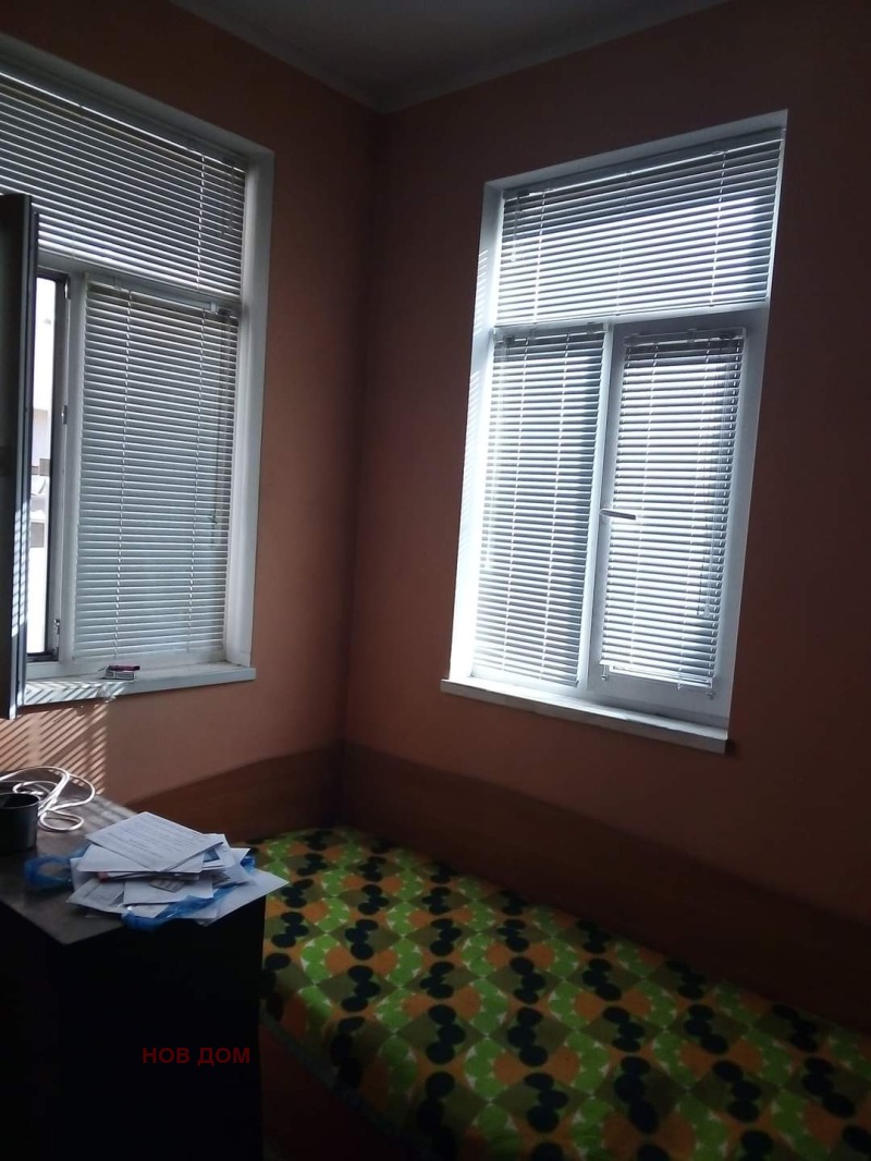 Продава ЕТАЖ ОТ КЪЩА, гр. Враца, Център, снимка 3 - Етаж от къща - 52430024