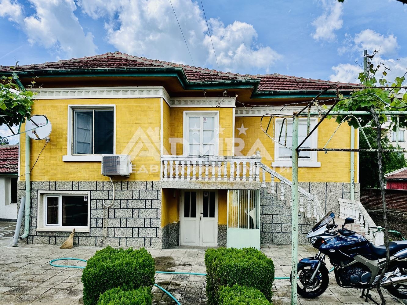 Продава КЪЩА, гр. Стралджа, област Ямбол, снимка 2 - Къщи - 55002948
