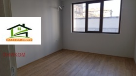 1 chambre Tsentar, Pazardjik 2