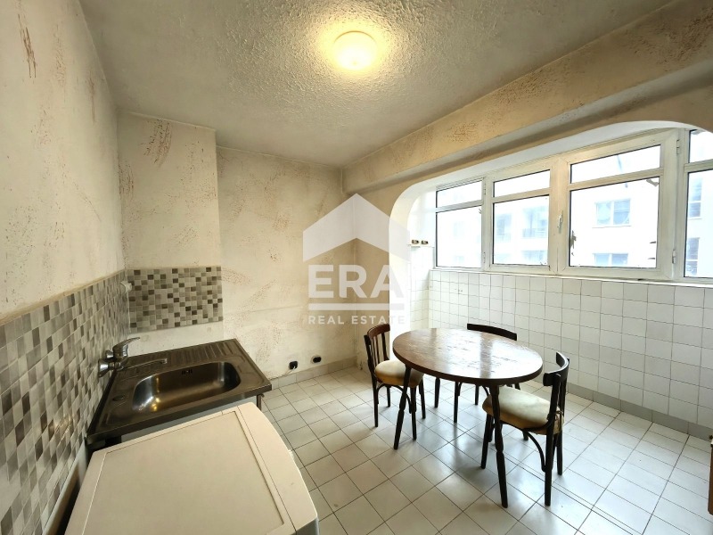 Продава 2-СТАЕН, гр. Русе, Широк център, снимка 2 - Апартаменти - 56739180