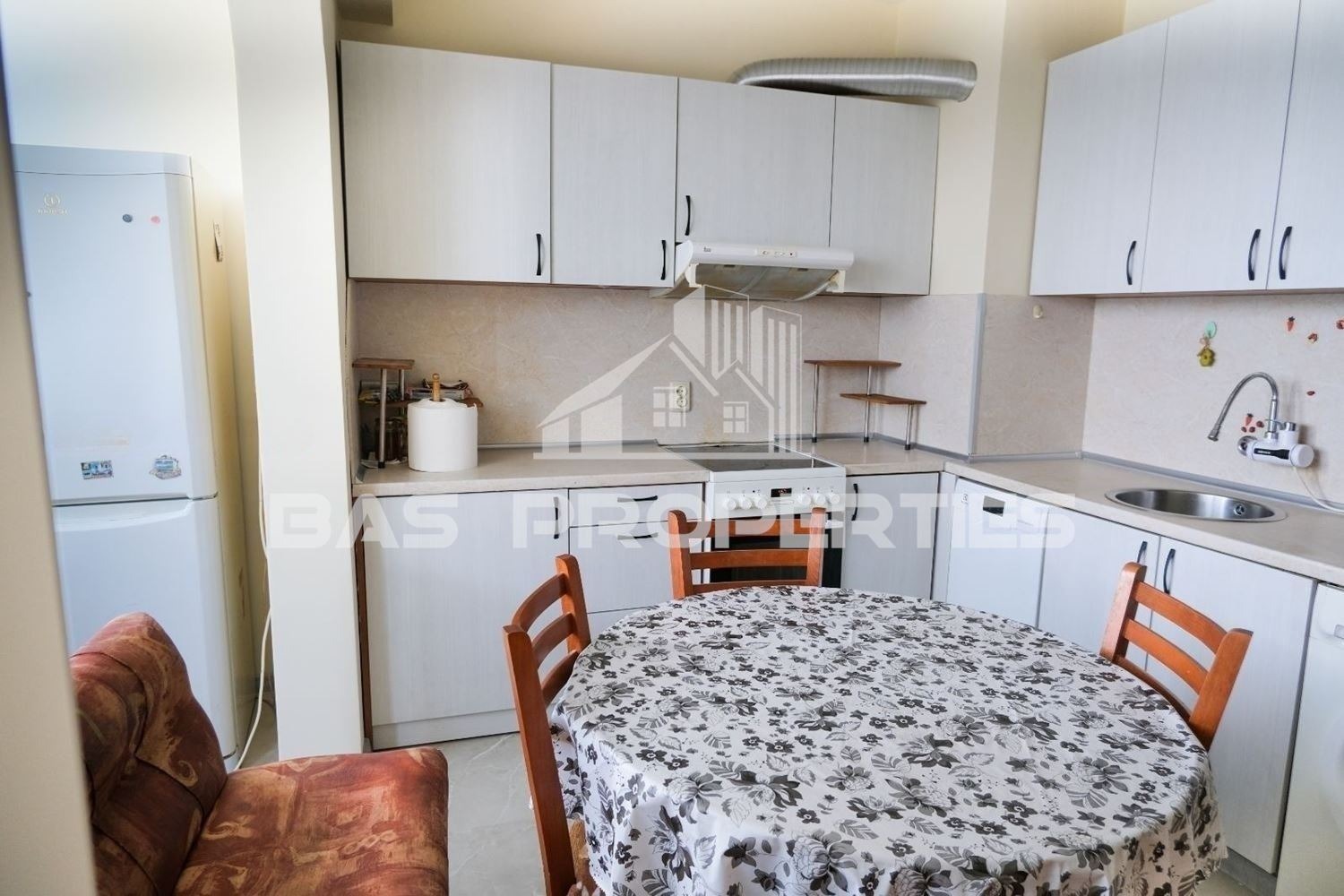Продава 3-СТАЕН, гр. София, Сухата река, снимка 6 - Апартаменти - 56723677