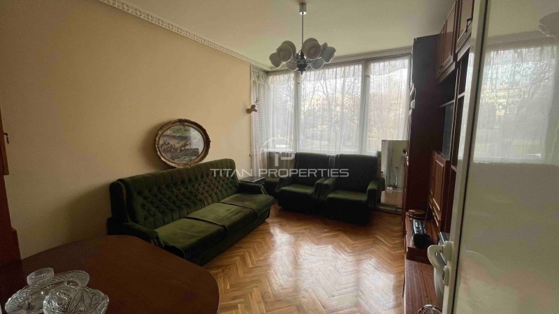 Продава  2-стаен, град Бургас, Лазур •  165 000 EUR • ID 49583760 — holmes.bg - [1] 