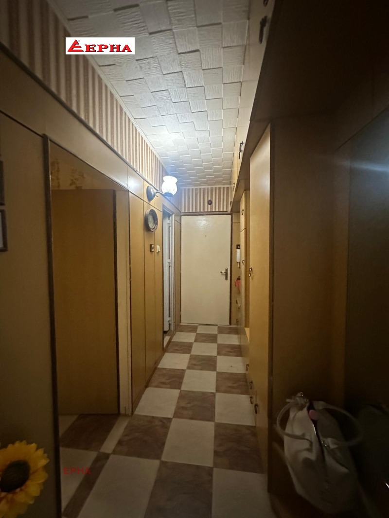 Продава  2-стаен град Хасково , Орфей , 61 кв.м | 17624914 - изображение [2]