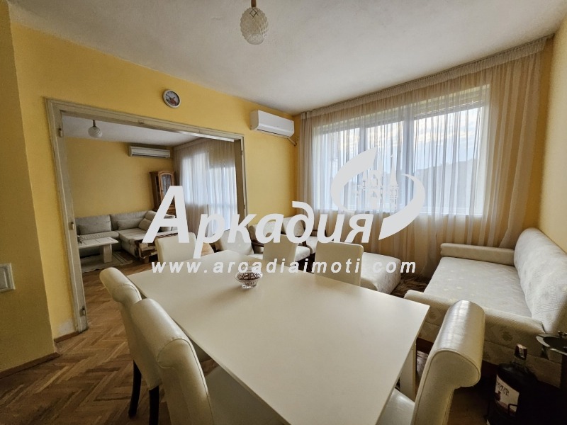 Te koop  2 slaapkamers Plovdiv , Tsentar , 120 m² | 34878755 - afbeelding [3]