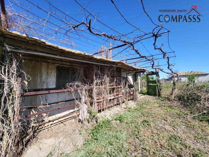 Till salu  Komplott region Dobrich , Lovtjanci , 1640 kvm | 99711488 - bild [4]