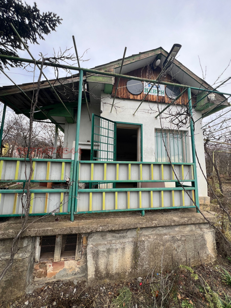 Продава ВИЛА в град Плевен, м-т Кожухарска чешма - 25 кв.м / 14 999 € » 29 335.49 лв.