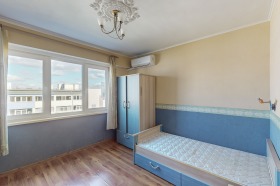 2 slaapkamers Zornitsa, Burgas 8