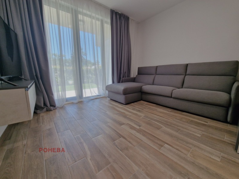 En venta  Estudio Varna , k.k. Sv.Sv. Konstantin i Elena , 56 metros cuadrados | 33160778 - imagen [2]