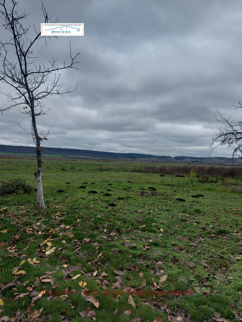 Продава КЪЩА, с. Аспарухово, област Плевен, снимка 13 - Къщи - 52601837