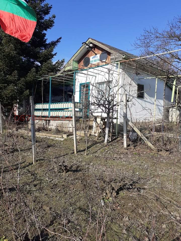 Продава ВИЛА, гр. Плевен, м-т Кожухарска чешма, снимка 2 - Вили - 52630872