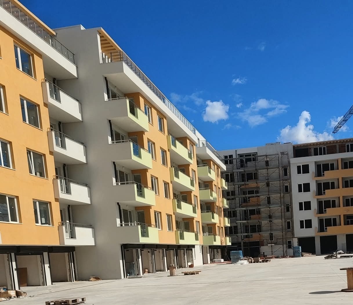 Продава 1-СТАЕН, гр. Пловдив, Остромила, снимка 2 - Апартаменти - 56600272