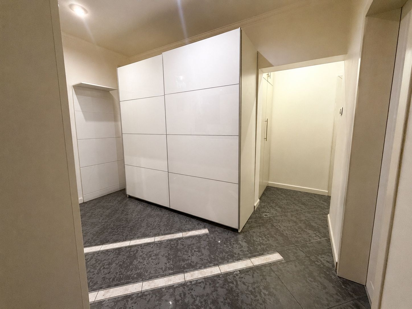 Продава 3-СТАЕН, гр. София, Илинден, снимка 14 - Апартаменти - 54604950