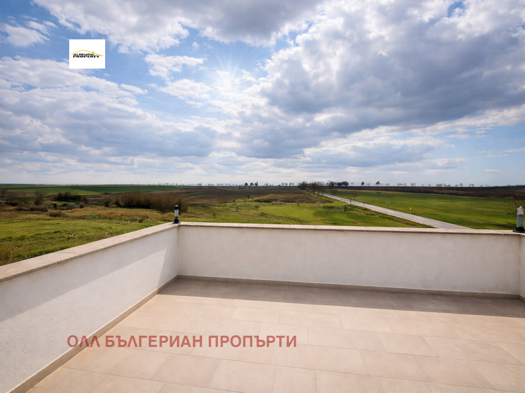 Продава КЪЩА, с. Полковник Свещарово, област Добрич, снимка 2 - Къщи - 53560663