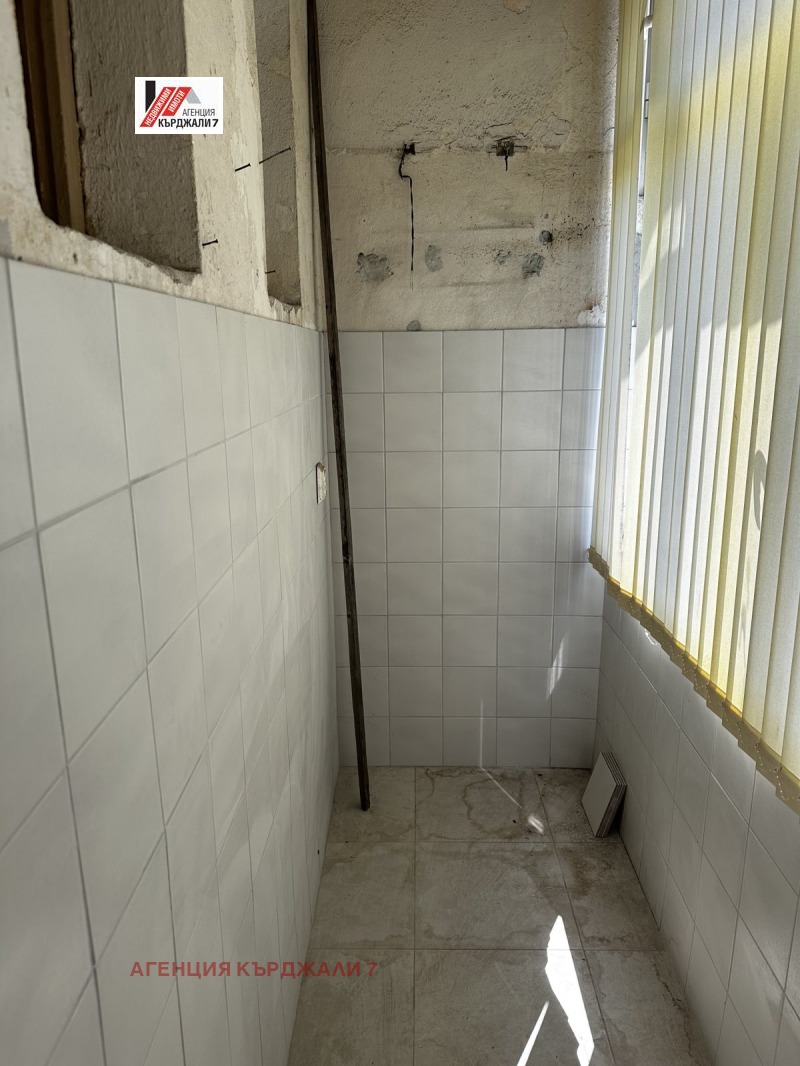 For Sale  1 bedroom Kardzhali , Tsentar , 55 sq.m | 36219317 - image [8]