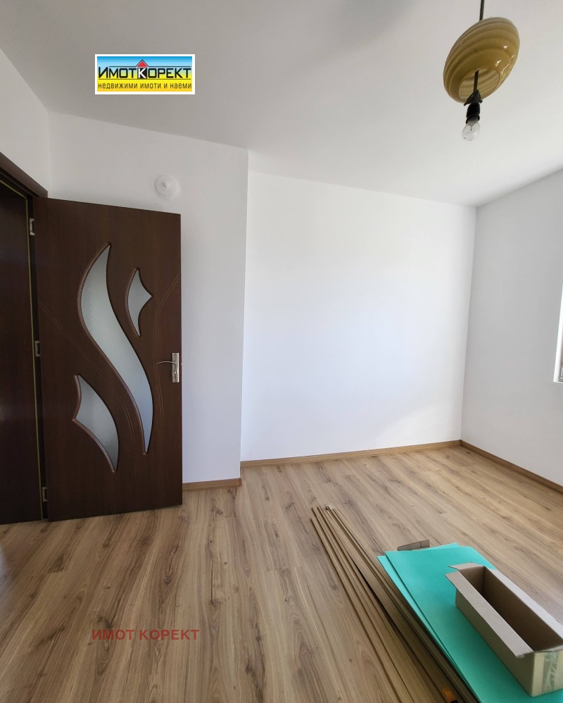 Продава  Къща област Пазарджик , с. Звъничево , 159 кв.м | 75011708 - изображение [12]