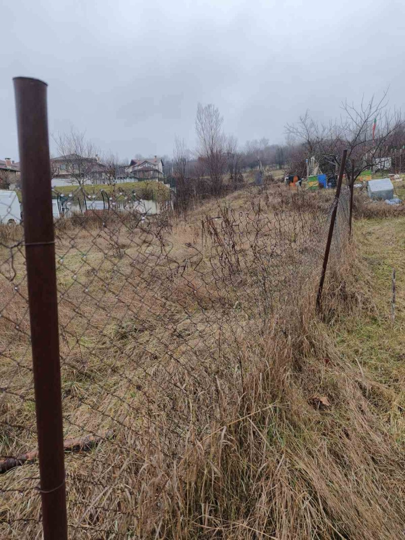 Продава  Парцел област Ловеч , гр. Троян , 936 кв.м | 48610344