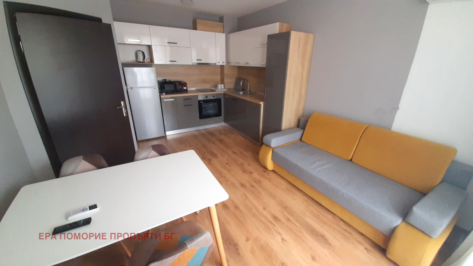 Продава 2-СТАЕН, гр. Поморие, област Бургас, снимка 2 - Апартаменти - 53606698