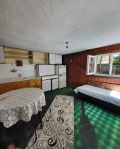 Продава КЪЩА, област Пазарджик, с. Звъничево • 55000 € / 107570.65 лв. • 71486296 16