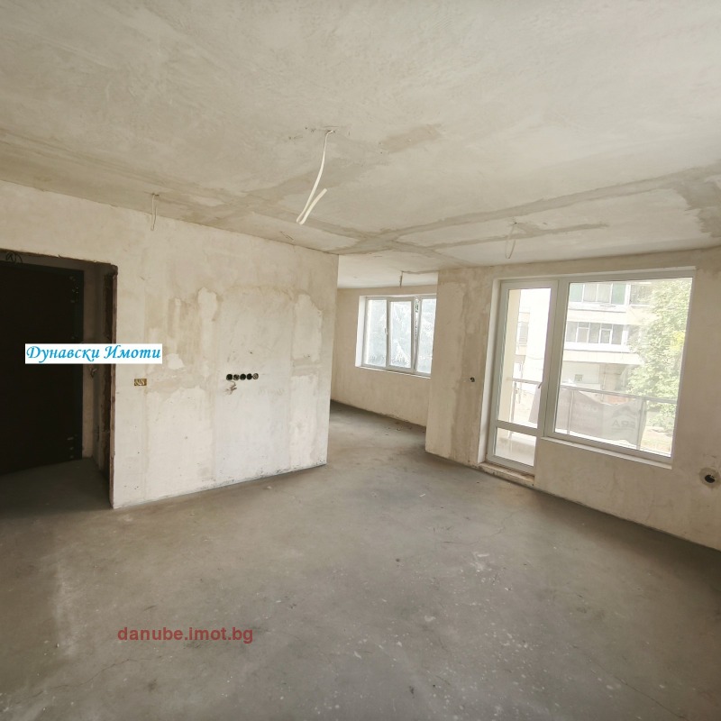 Продава  3-стаен, град Русе, Алеи Възраждане •  176 500 EUR • ID 77092394 — holmes.bg - [1] 