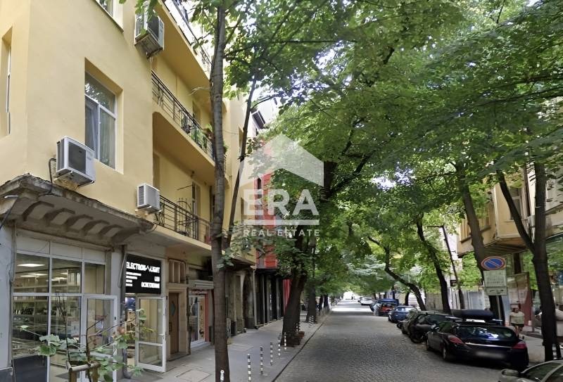 Продава МНОГОСТАЕН, гр. София, Център, снимка 2 - Апартаменти - 54124575