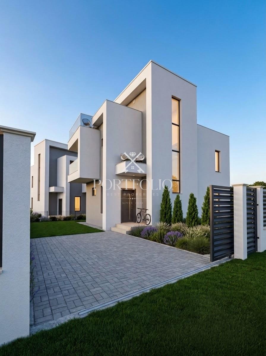 Продава КЪЩА, гр. Бургас, Крайморие