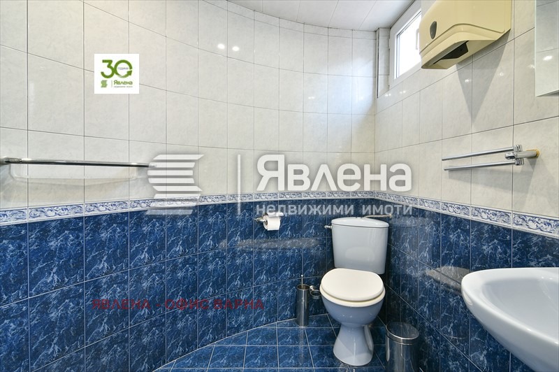 Продава МНОГОСТАЕН, гр. Варна, Център, снимка 15 - Апартаменти - 54529854