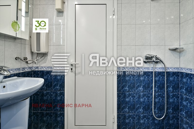 Продава МНОГОСТАЕН, гр. Варна, Център, снимка 17 - Апартаменти - 54529854