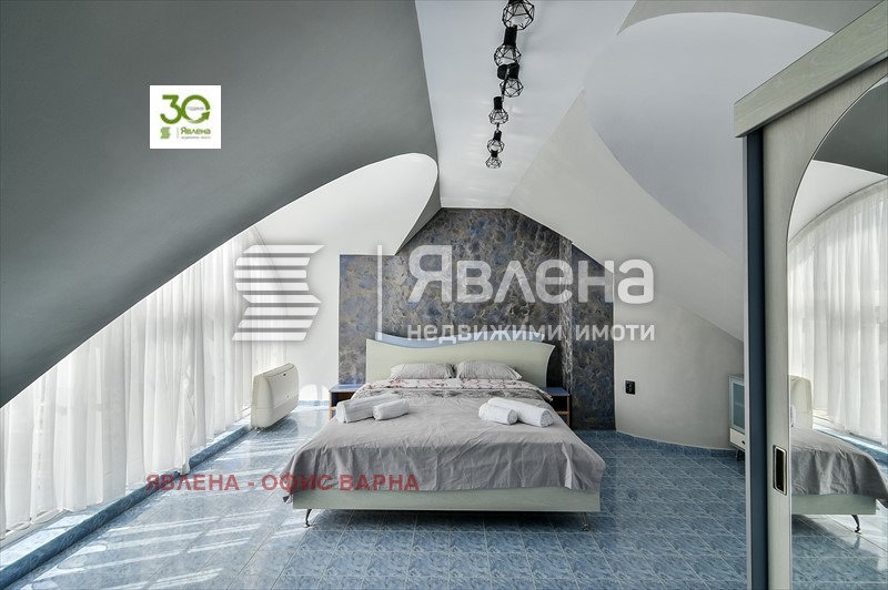Продава МНОГОСТАЕН, гр. Варна, Център, снимка 12 - Апартаменти - 54529854