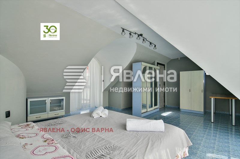 Продава МНОГОСТАЕН, гр. Варна, Център, снимка 14 - Апартаменти - 54529854