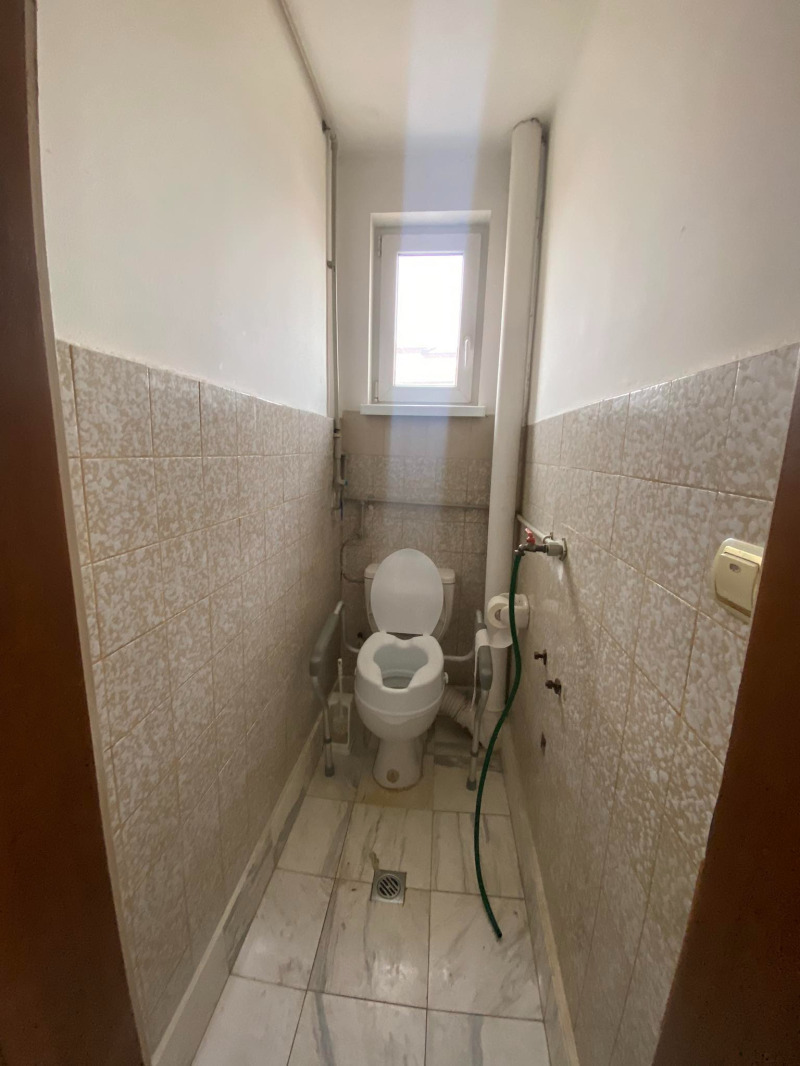 Продава КЪЩА, гр. София, област София-град, снимка 9 - Къщи - 52283229