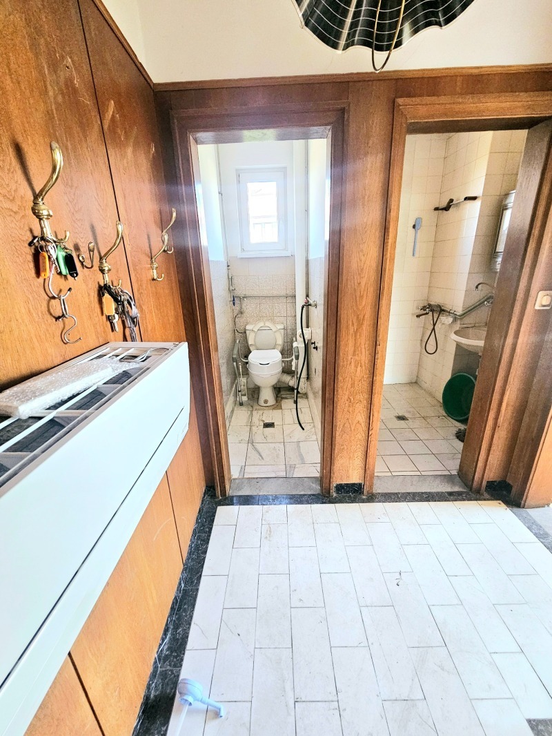 Продава КЪЩА, гр. София, област София-град, снимка 10 - Къщи - 52283229