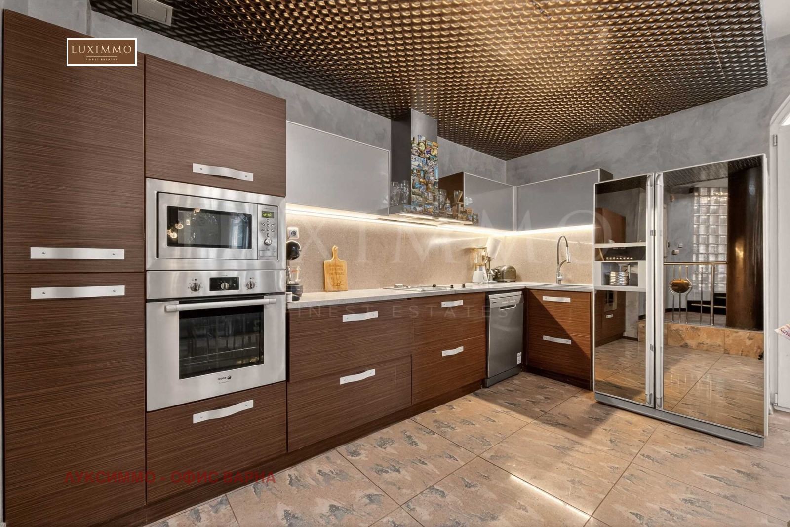 Продава КЪЩА, гр. Варна, м-т Долна Трака, снимка 12 - Къщи - 53608938