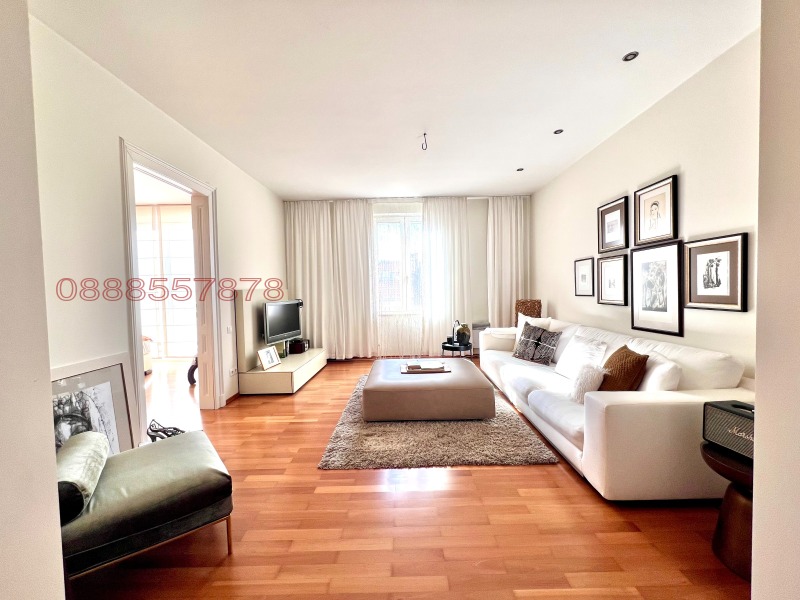 Продава  2-стаен, град София, Център •  500 000 EUR • ID 75514942 — holmes.bg - [1] 
