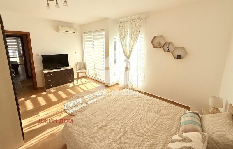 En venta  2 dormitorios región Burgas , k.k. Slanchev bryag , 85 metros cuadrados | 57885200 - imagen [8]