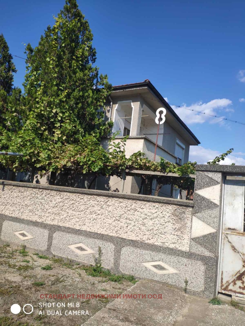 Продава КЪЩА, област Пловдив, гр. Съединение • 158900 € / 310781.39 лв. • 18820169 1