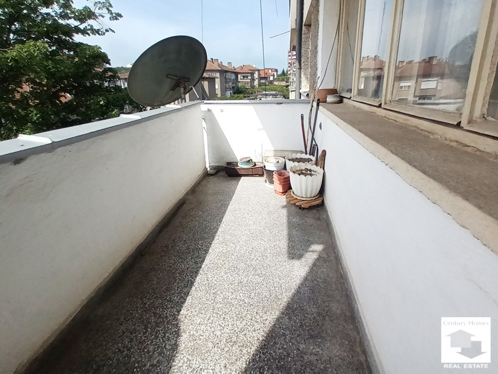 Продава МНОГОСТАЕН, гр. Велико Търново, Център, снимка 11 - Апартаменти - 54500600