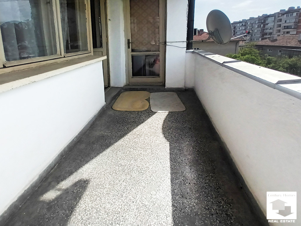 Продава МНОГОСТАЕН, гр. Велико Търново, Център, снимка 10 - Апартаменти - 54500600
