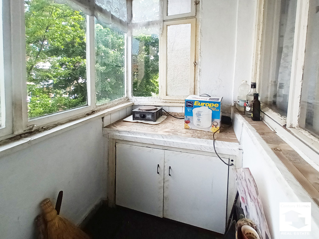 Продава МНОГОСТАЕН, гр. Велико Търново, Център, снимка 9 - Апартаменти - 54500600