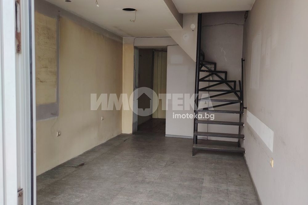 Продава МАГАЗИН, гр. София, Център, снимка 2 - Магазини - 54915533