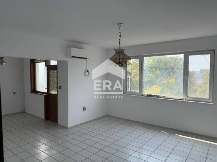 In vendita  2 camere da letto Varna , Mladost 1 , 109 mq | 27422643