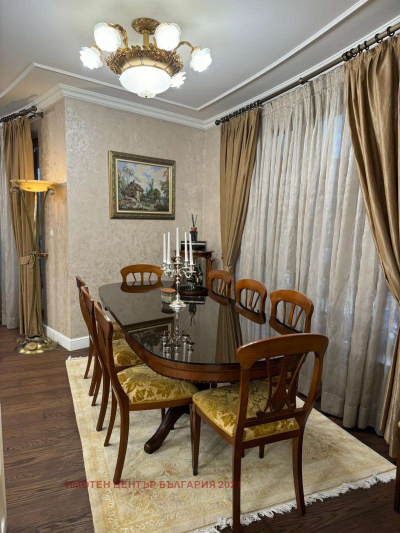 Продава МНОГОСТАЕН, гр. София, Изток, снимка 2 - Aпартаменти - 46512569