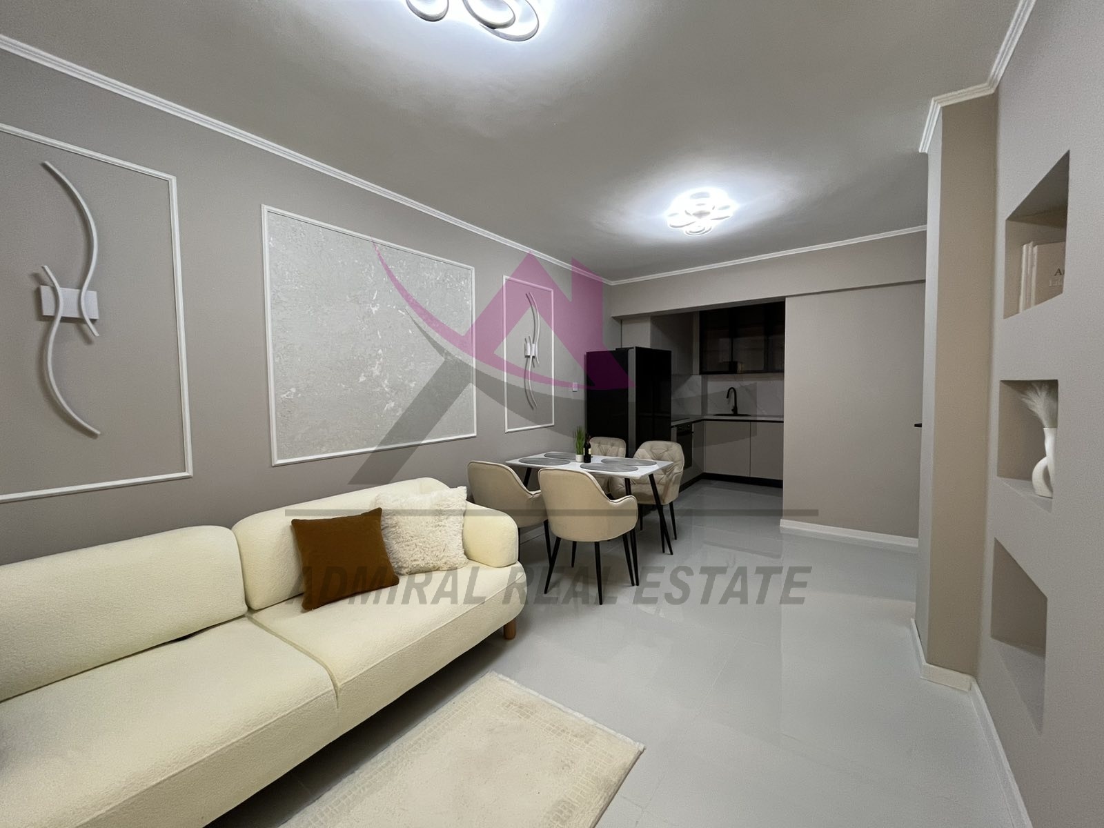 Продава 3-СТАЕН, гр. Варна, Лятно кино Тракия