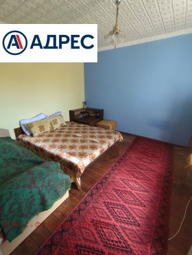 σπίτι Τραστενηκ, περιοχή Πλέβεν 4