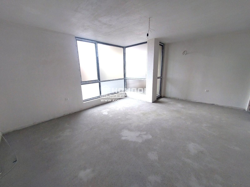 Te koop  2 slaapkamers Plovdiv , Ostromila , 125 m² | 93543049