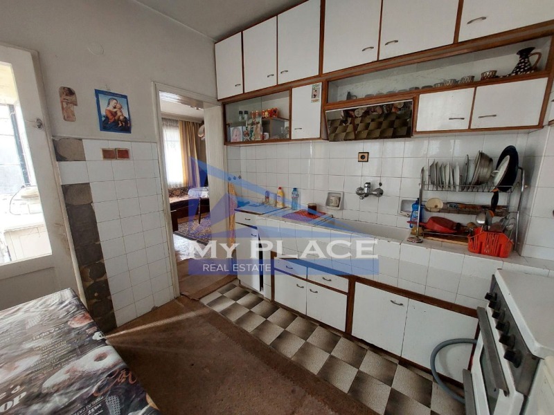 Продава МНОГОСТАЕН, гр. Шумен, Пожарната, снимка 10 - Апартаменти - 52640917