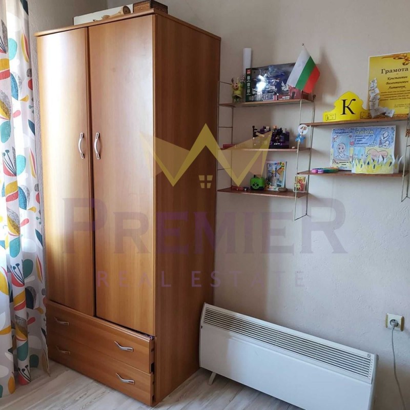 Продава КЪЩА, гр. Долни чифлик, област Варна, снимка 14 - Къщи - 45335709