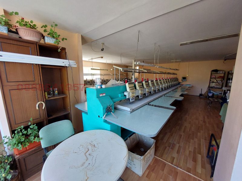 Продава БИЗНЕС ИМОТ, с. Развигорово, област Шумен, снимка 9 - Други - 52781450