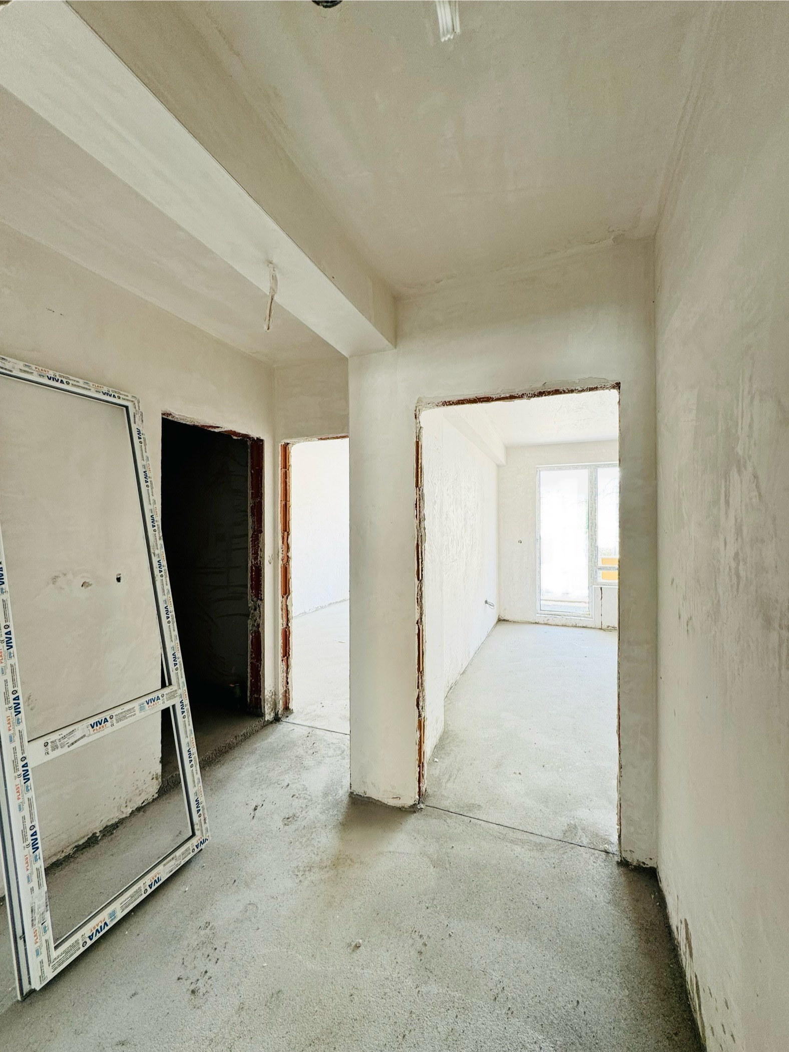 Продава 2-СТАЕН, гр. Пловдив, Остромила, снимка 2 - Апартаменти - 50948820